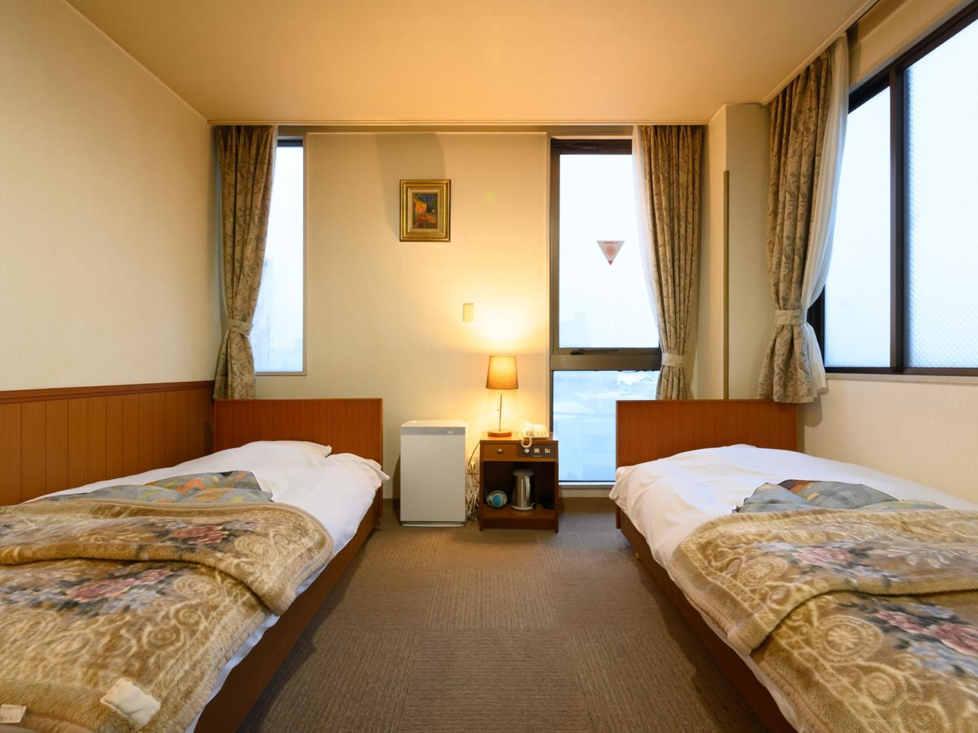 Tabist Business Ryokan Hotel Yukimiso Toyama Station Exterior foto